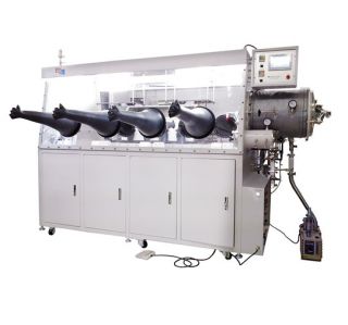 İki <b class='text-danger'>kişi</b> kullanımına uygun dört kollu Glove Box