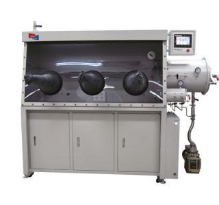 Tek veya iki <b class='text-danger'>kişi</b> kullanımına uygun üç kollu Glove Box